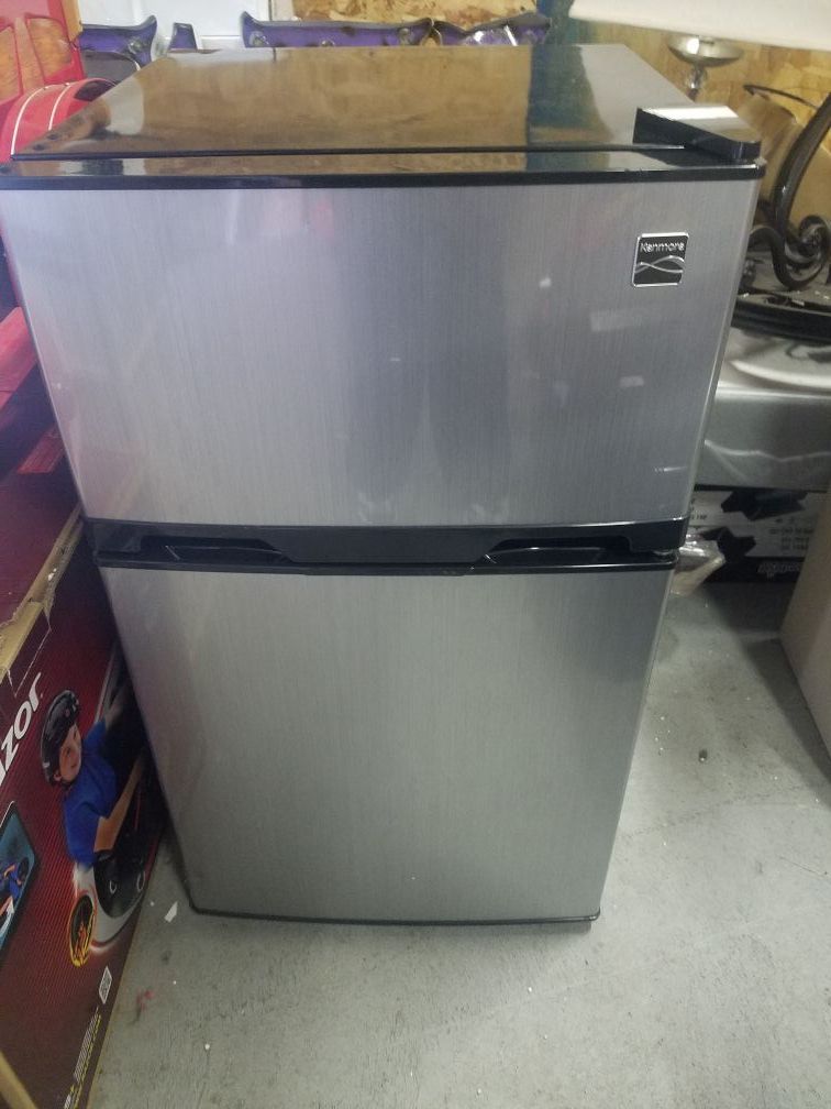 Kenmore 99763 3.1 cu. ft. Compact Refrigerator - Stainless SteelĀ -