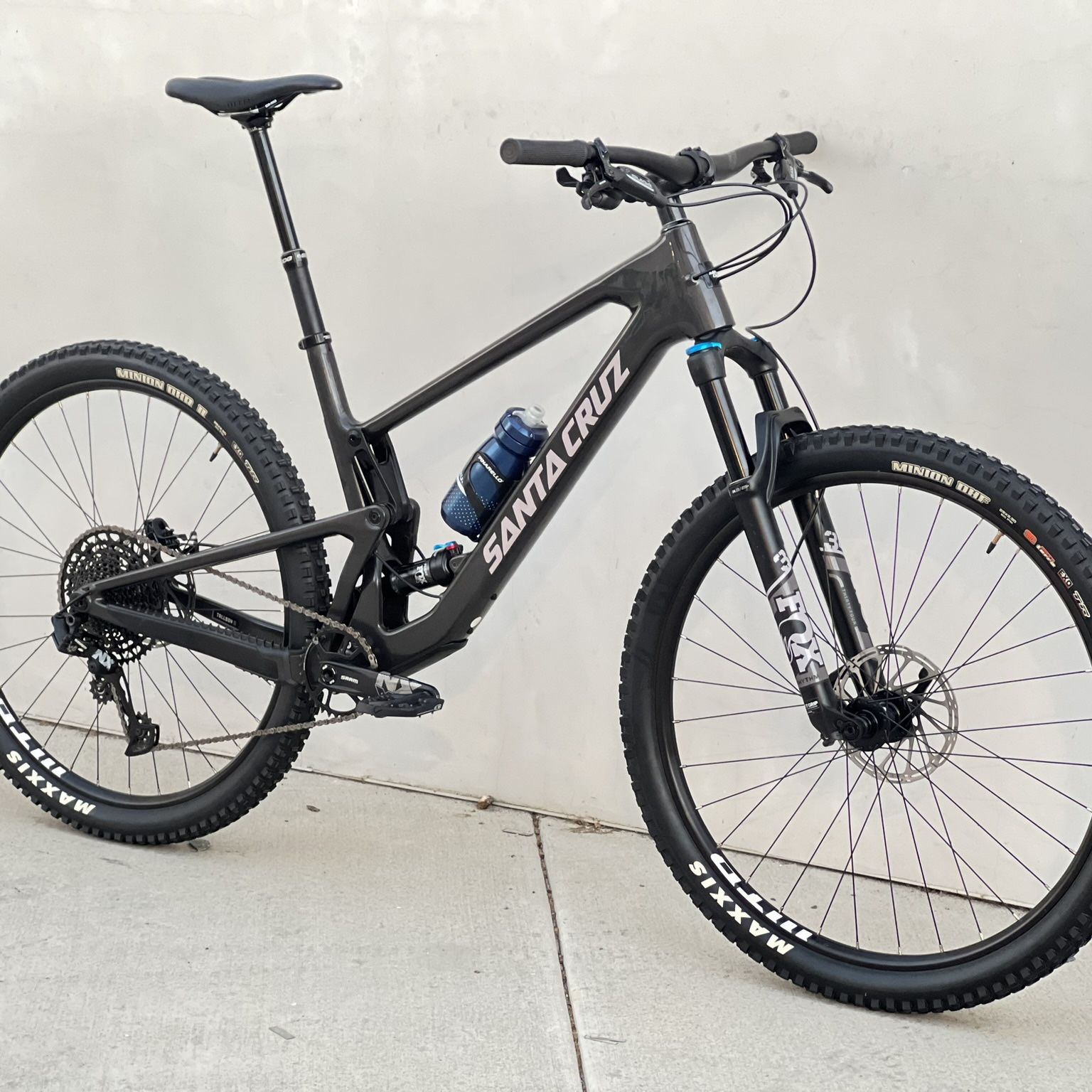 Like NEW Santa Cruz TALLBOY С CARBON Full Suspension Mountain Bike. EXTRA LARGE. SRAM NX EAGLE 12 sp. 29er