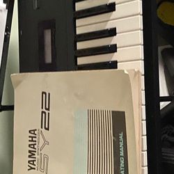 Yamaha Keyboard Synthesizer
