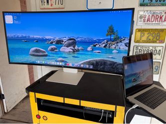 LG 40” 5K 2K NANO IPS MONITOR WITH THUNDERBOLT 4