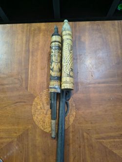 Cerbatanas tradicionales de la tribu Dayak