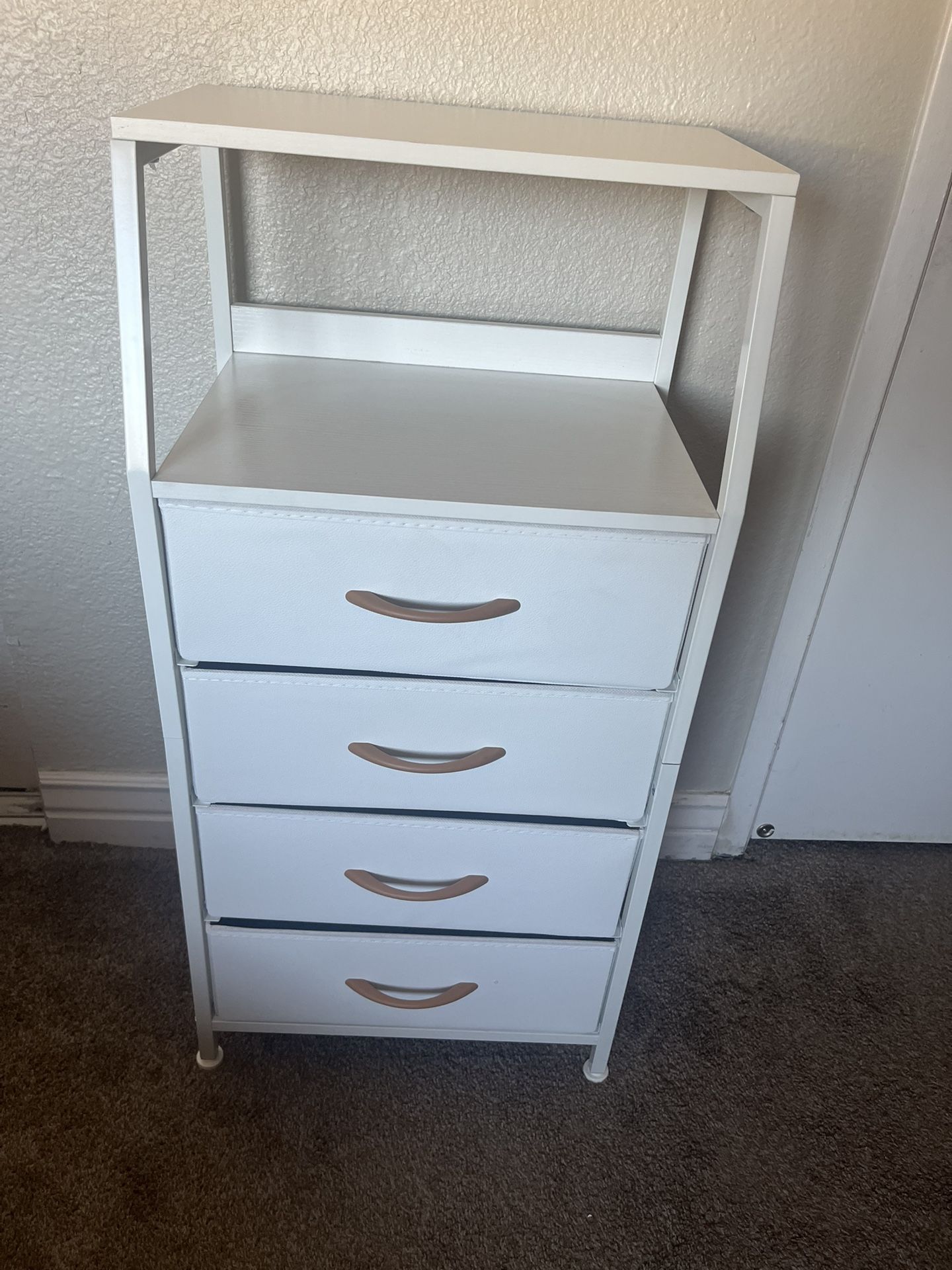 Tall 4 Drawers Dresser, Vertical Storage