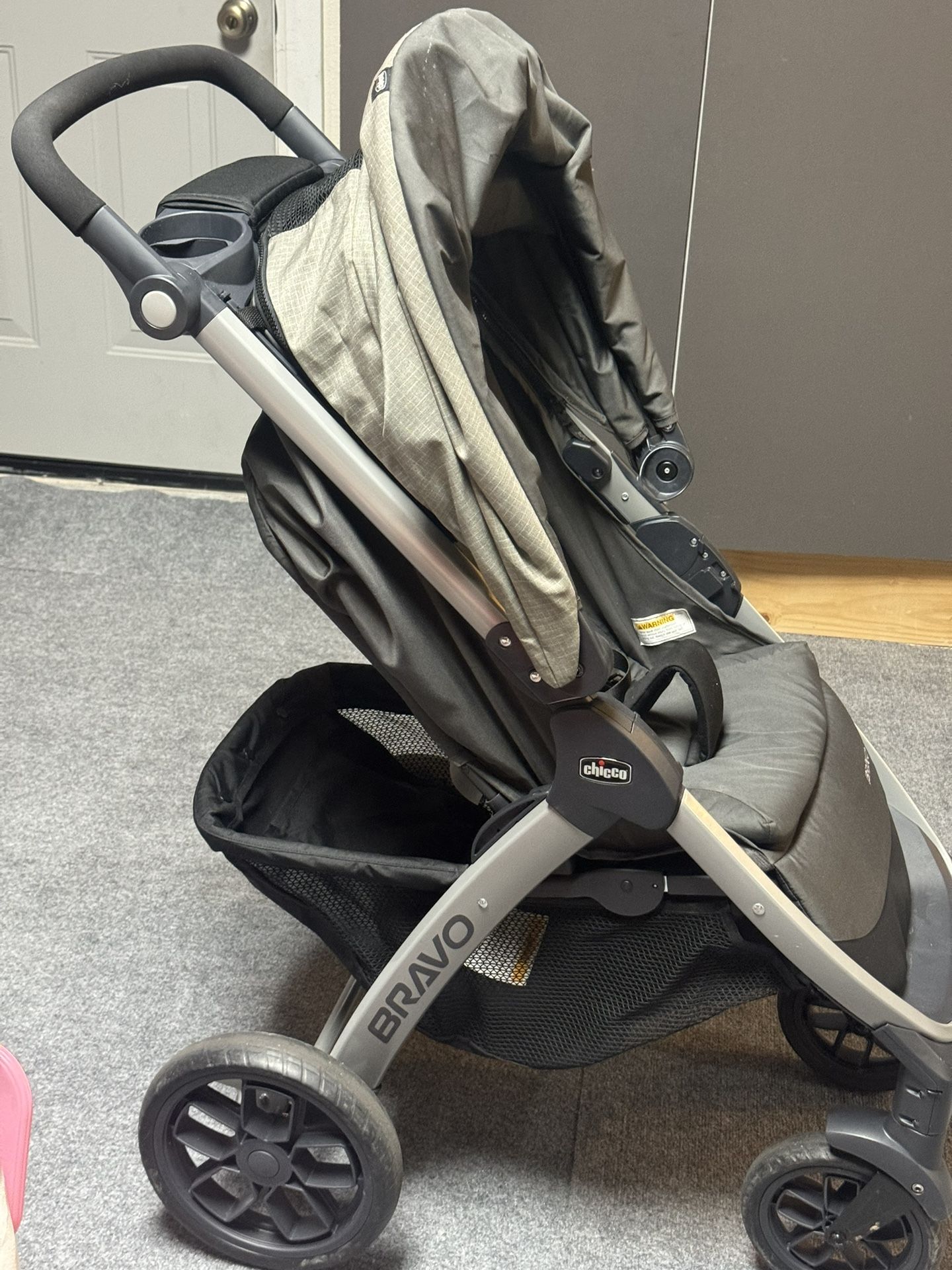 Chicco Bravo 3-in-1 Trio Travel System, Quick-Fold Stroller with KeyFit 30 Infant Car Seat and base