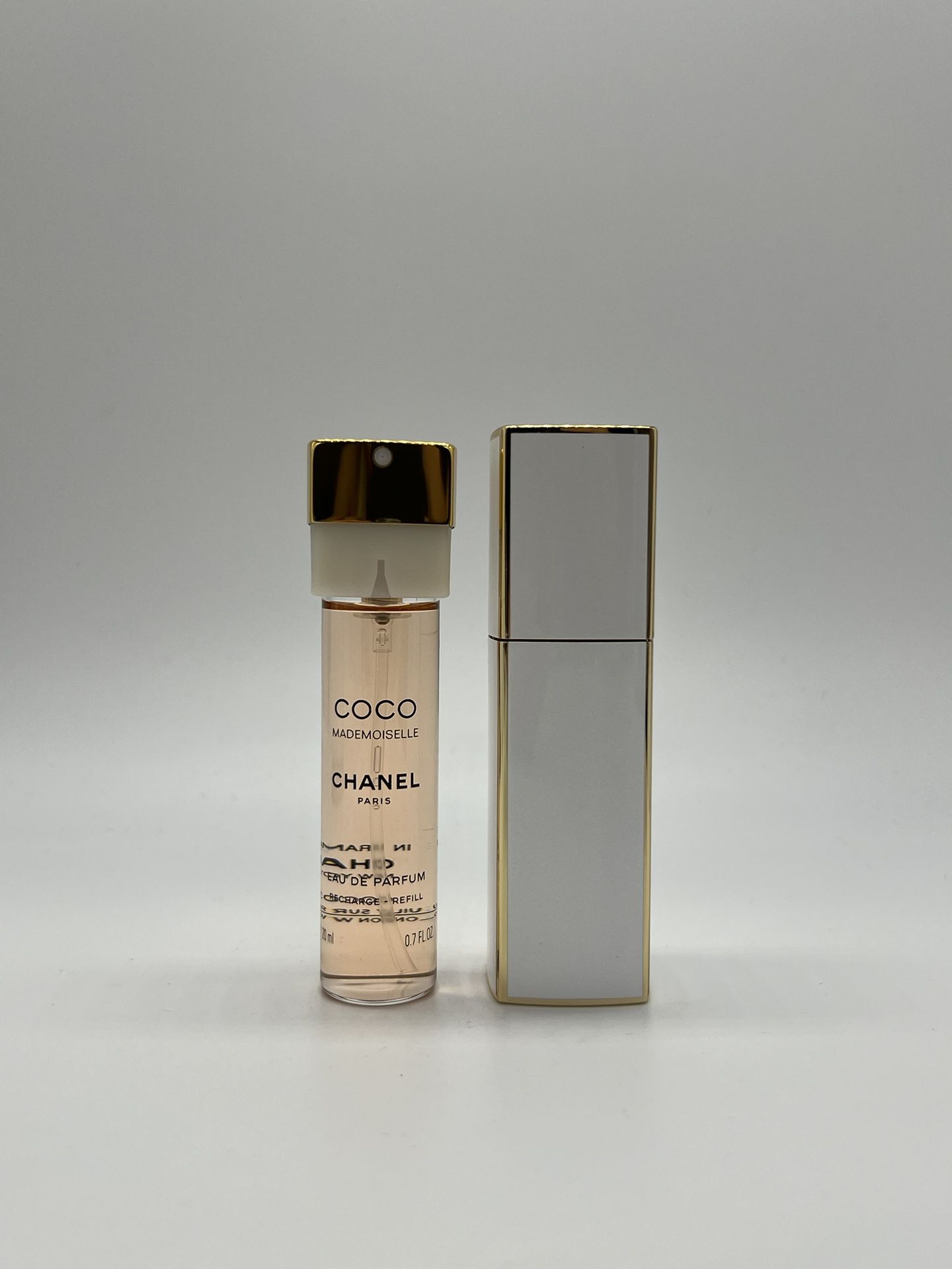 CHANEL COCO MADEMOISELLE Eau de Parfum Twist and Spray .7 oz (20 ml) for  Sale in Las Vegas, NV - OfferUp
