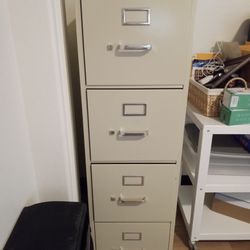 Locking 4 Drawer File Cabinet 