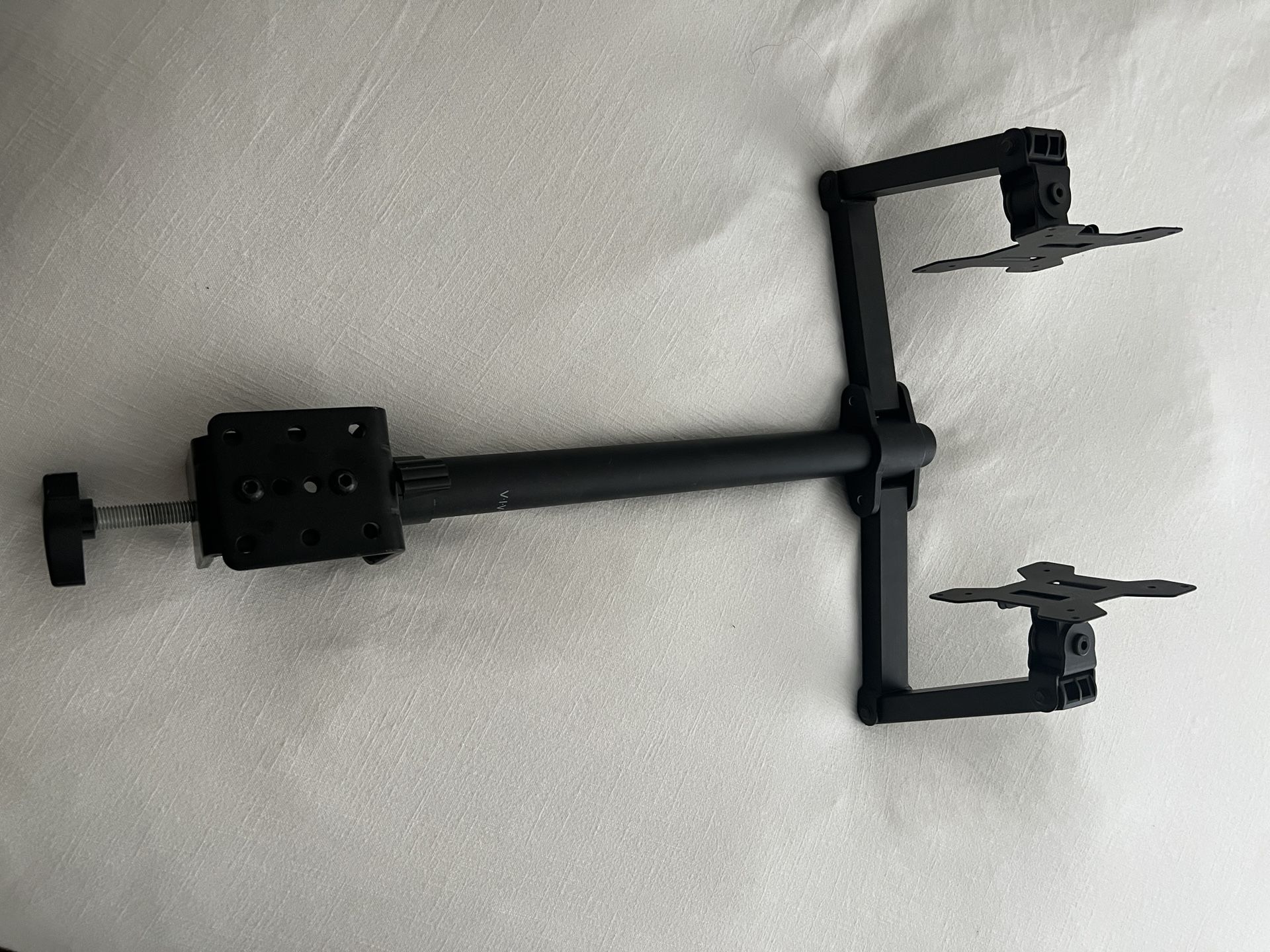 Dual moniter Mount
