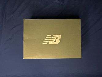 New Balance 9060 Magnet
