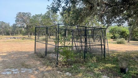 Retriever 6 ft. x 5 ft. x 10 ft. Lodge Expandable Welded Wire Dog Kennel