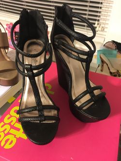 Charlotte Russe Wedges snake skin 6