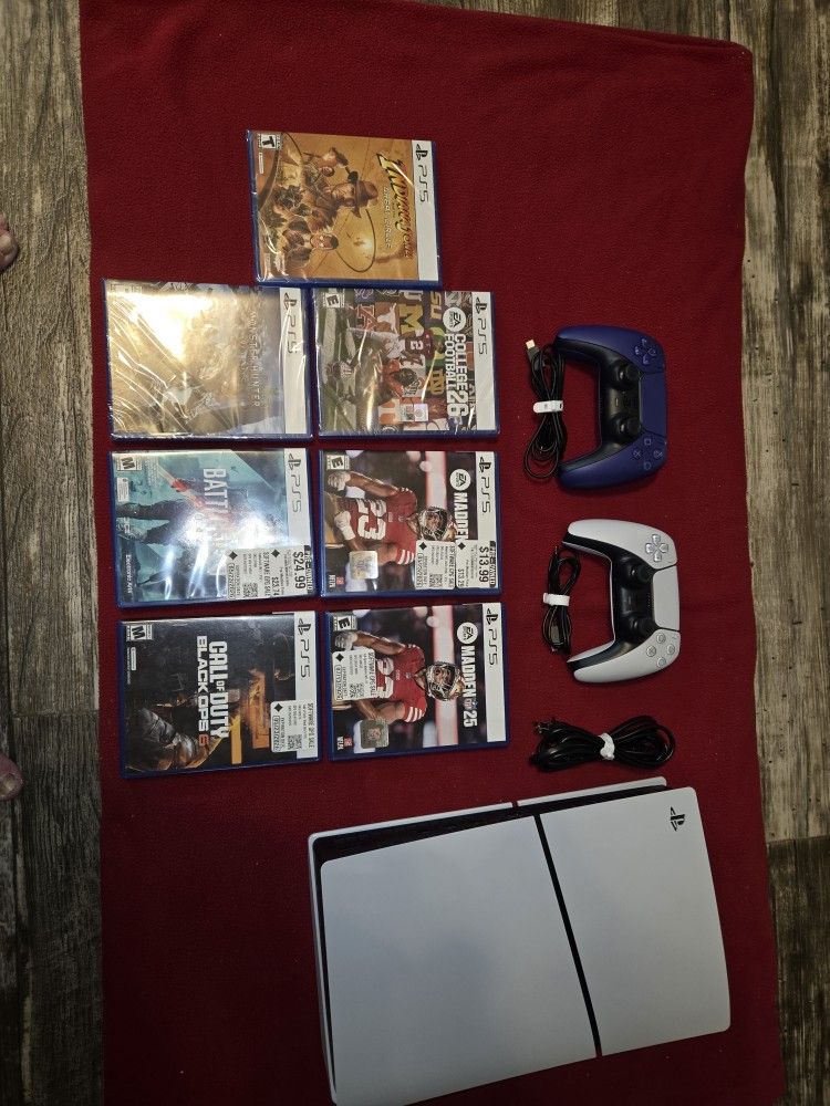 Play Station 5 With Extra Wireless Controller And Seven Games Including College Football 26 And Madden NFL 25