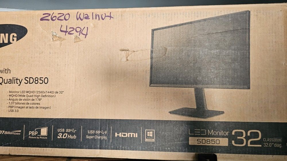 Samsung 32" Computer Monitor