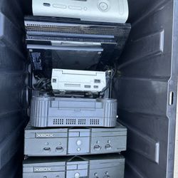 Xbox 360 2 Xbox’s Og A Dreamcast And A 3do As Well As PS3