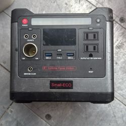 320W Solar Generator