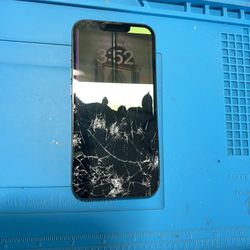 iPhone 13 Screen Replacement 