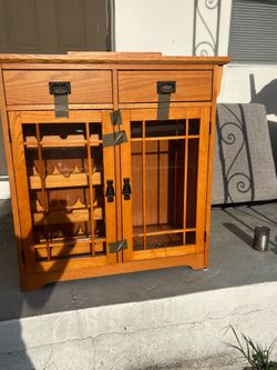 Wine cabinet