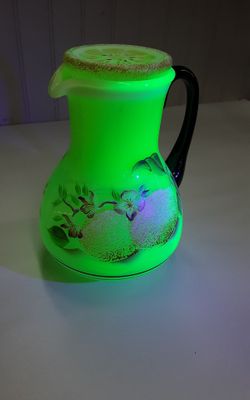 Vintage Fenton Uranium Lemon Water Pitcher and Tumbler (Glows!) - Shelton