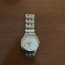 Guess Chronograph Two Tone Stainless Steel Watch Vintage U11610G1 Roman Numbers