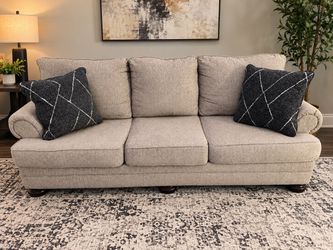 Oversized Sofa w/ Throw Pillows