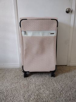 Kevin Klein suitcase