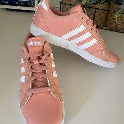 Girls adidas New! Girls Size 4