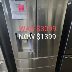 28 Cu. Ft. 4 Door French Door Samrt Refrigerator With ICE AND Water Dispenser 