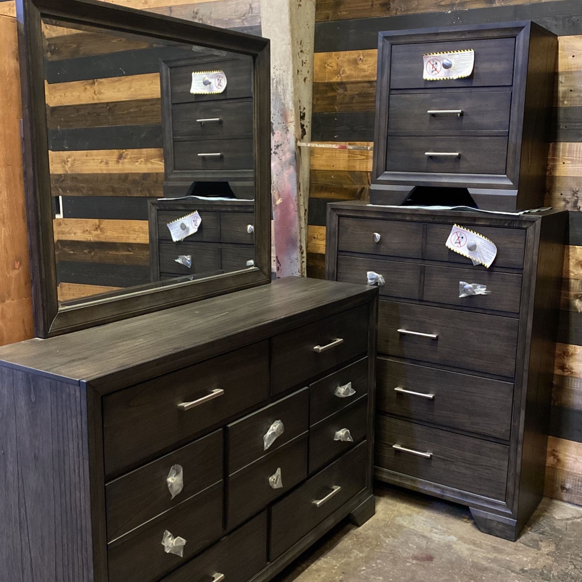 Beds And Bedroom Sets Of All Sizes And Styles for Sale in Houston, TX