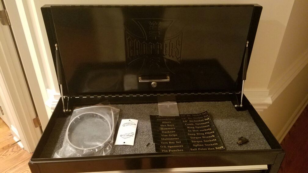 Mac tools West Coast Choppers Jesse James top tool box