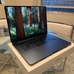 Apple MacBook Air 15 inch M2