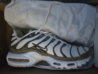 WMNS AIR MAX PLUS PRM Size 8.5