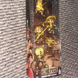 One Piece Netflix “Treasure Chest” Gold Mini-Figure Pack (NEW)