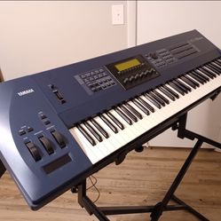 Yamaha EX5 Synthesized Workstation Expanded  