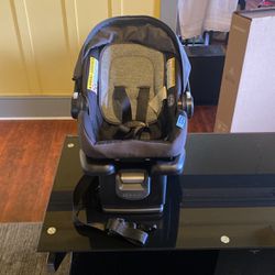 GRACO INFANT/TODDLER SNUGRITE LITE CARSEAT EXCELLENT LIKE NEW CONDITION $20