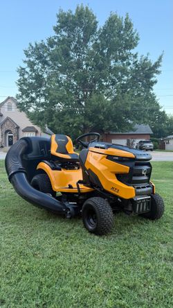 XT1 Enduro LT 46 in. 23 HP V-Twin Kohler 7000 Series Engine Hydrostatic Drive Gas Riding Lawn Tracto