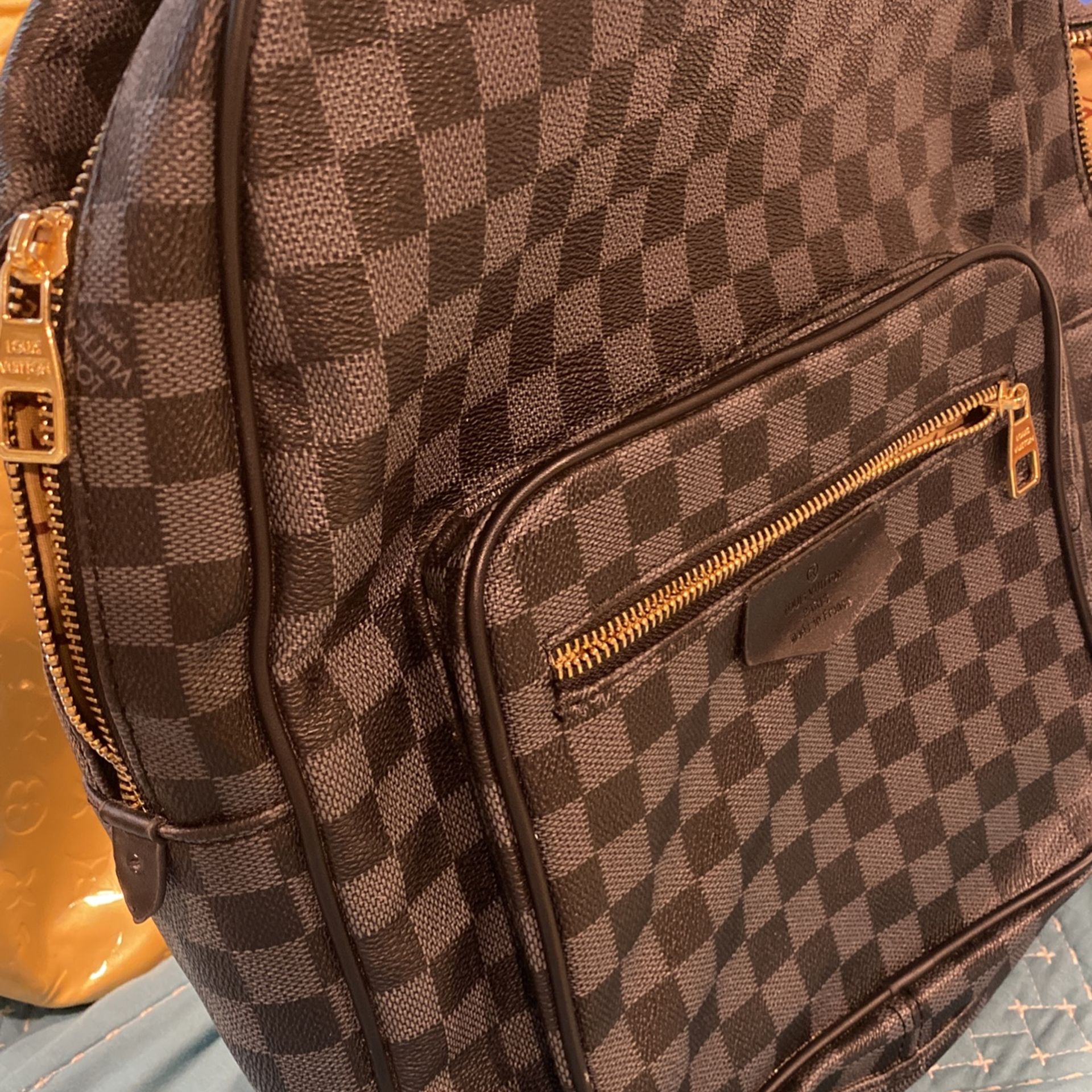 Louis Vuitton Backpack for Sale in Huntington Beach, CA - OfferUp