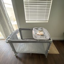 New 🐣 Perfect 4 In 1  , Bassinet , Changing Table & Play Pen New With Instructions 🚚 Available 