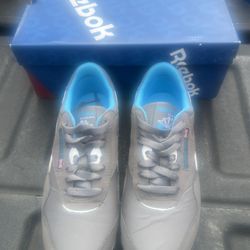 Woman’s Reebok Athletic Shoes Size 8 