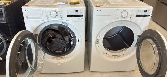 UP TO 50% OFF! WAS$2198 / Front Load Washer and Gas Dryer Set On Sale