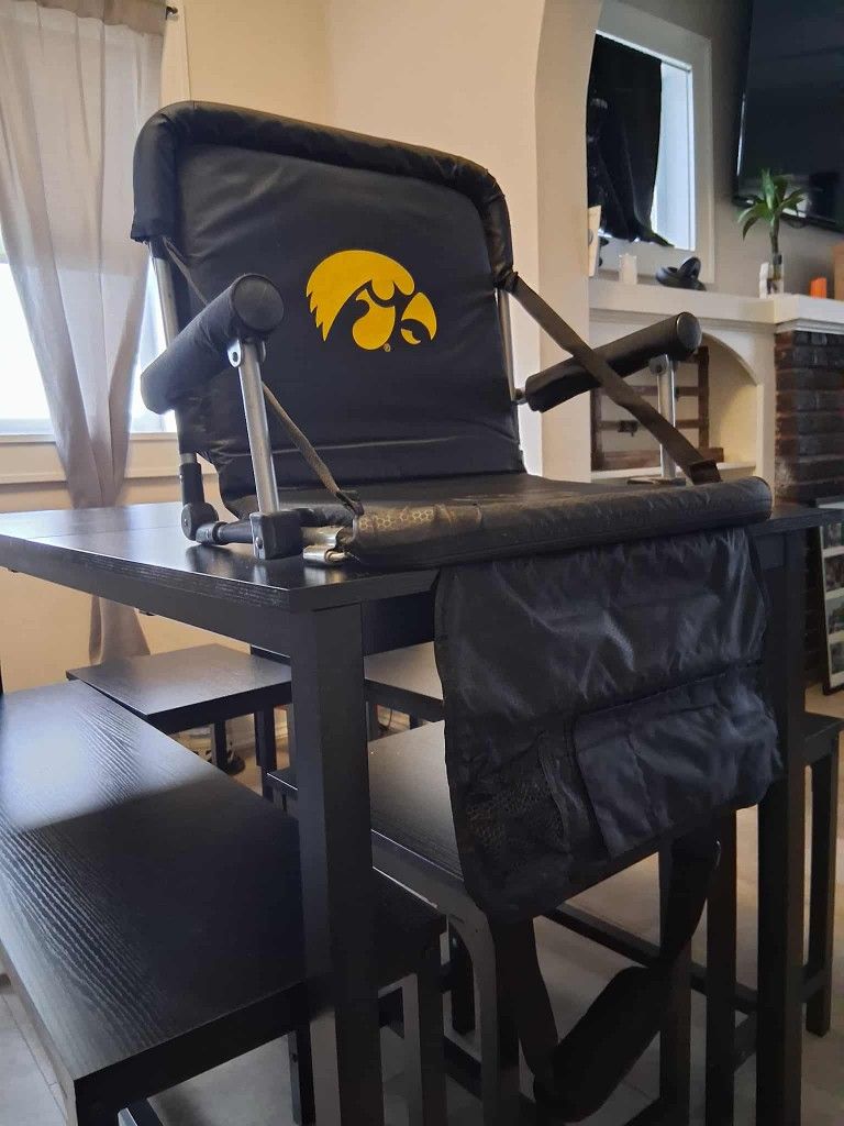 Hawkeye's Stadium Seat