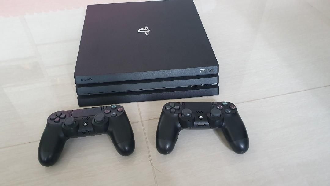 Very cheap PS4 Pro 1TB With 4 Controllers INCLUDED BEST OFFER