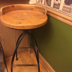 Stool 2ft 8in Metal Legs Wooden Seat