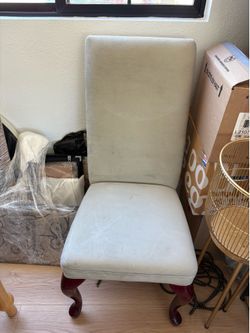 Vintage Velvet High-Back Accent Chair
