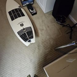 Surf Combo. Brand new Board With Leash & Stomp Pad, Billabong Suit, Gloves, Booties, 