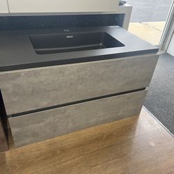 30 Inch Vanity With Top