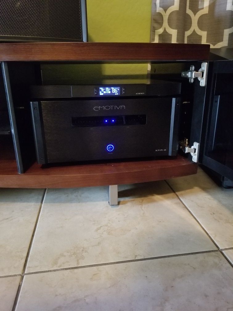 Emotiva XPA-2 Gen 2 ( Retail $1,300+ ) Bowers Wilkins, Marantz, Pioneer, Audiophile, Martin logan, klipsch,McIntosh, definitive technology