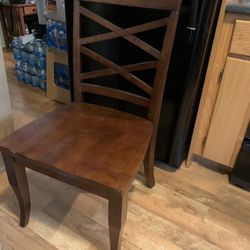 Dining Table + 4 Chairs