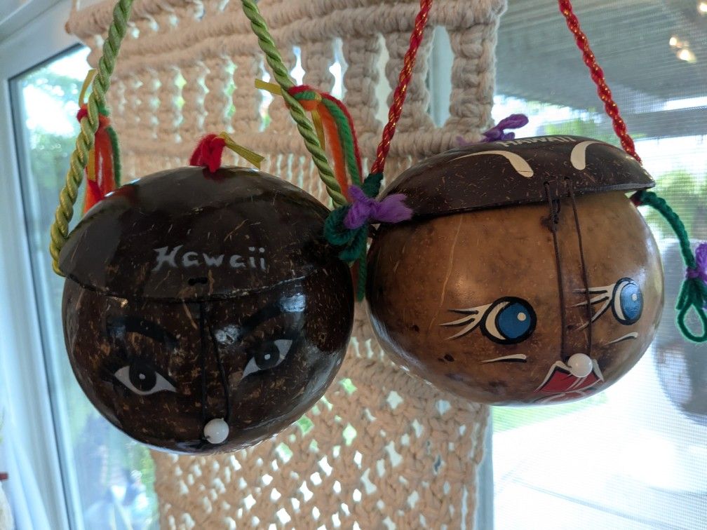 Two Vintage MCM Tiki Hawaiian Tourist Souvenir Coconut Purses Handbags