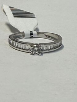 Solitaire White Gold Stone Ring 