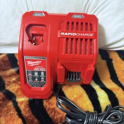 Milwaukee m18 cargador rápido totalmente nuevo