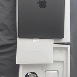 MacBook Pro M4 