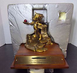 Disney Cast Member 35 Years Pinocchio Service Award Statute Figure. Bronze